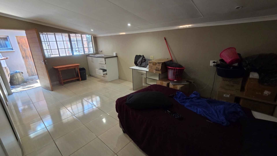 13 Bedroom Property for Sale in Universitas Free State